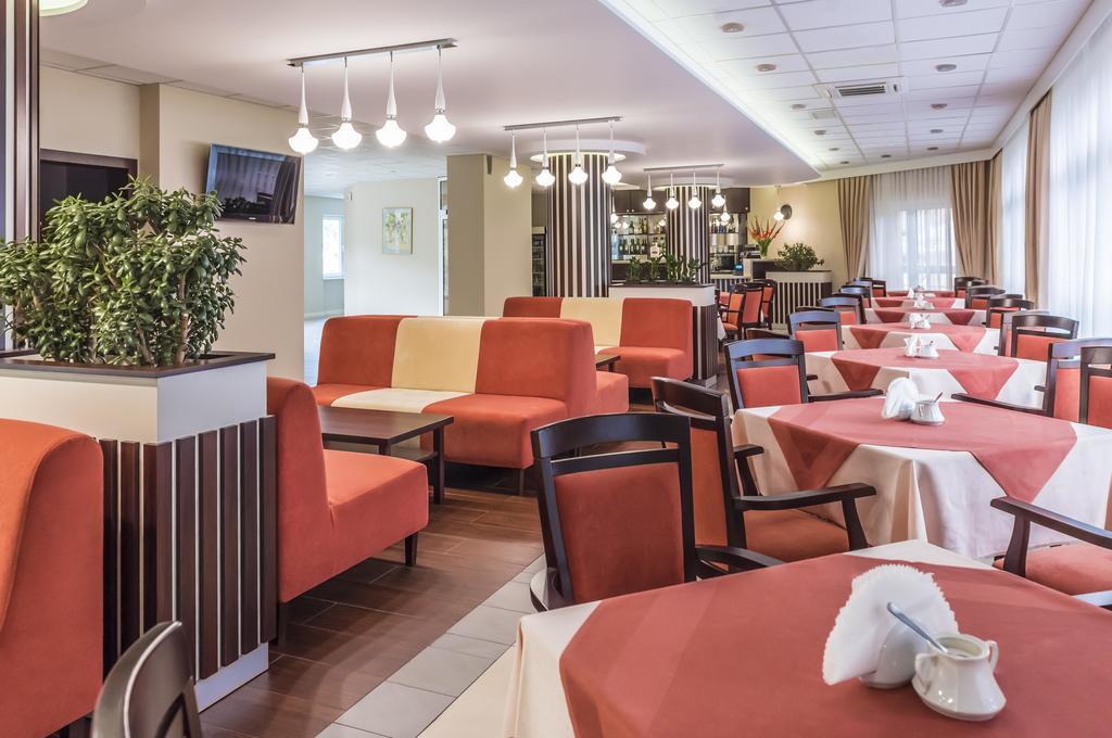 Hotel Justyna Krakow Restoran fotoğraf